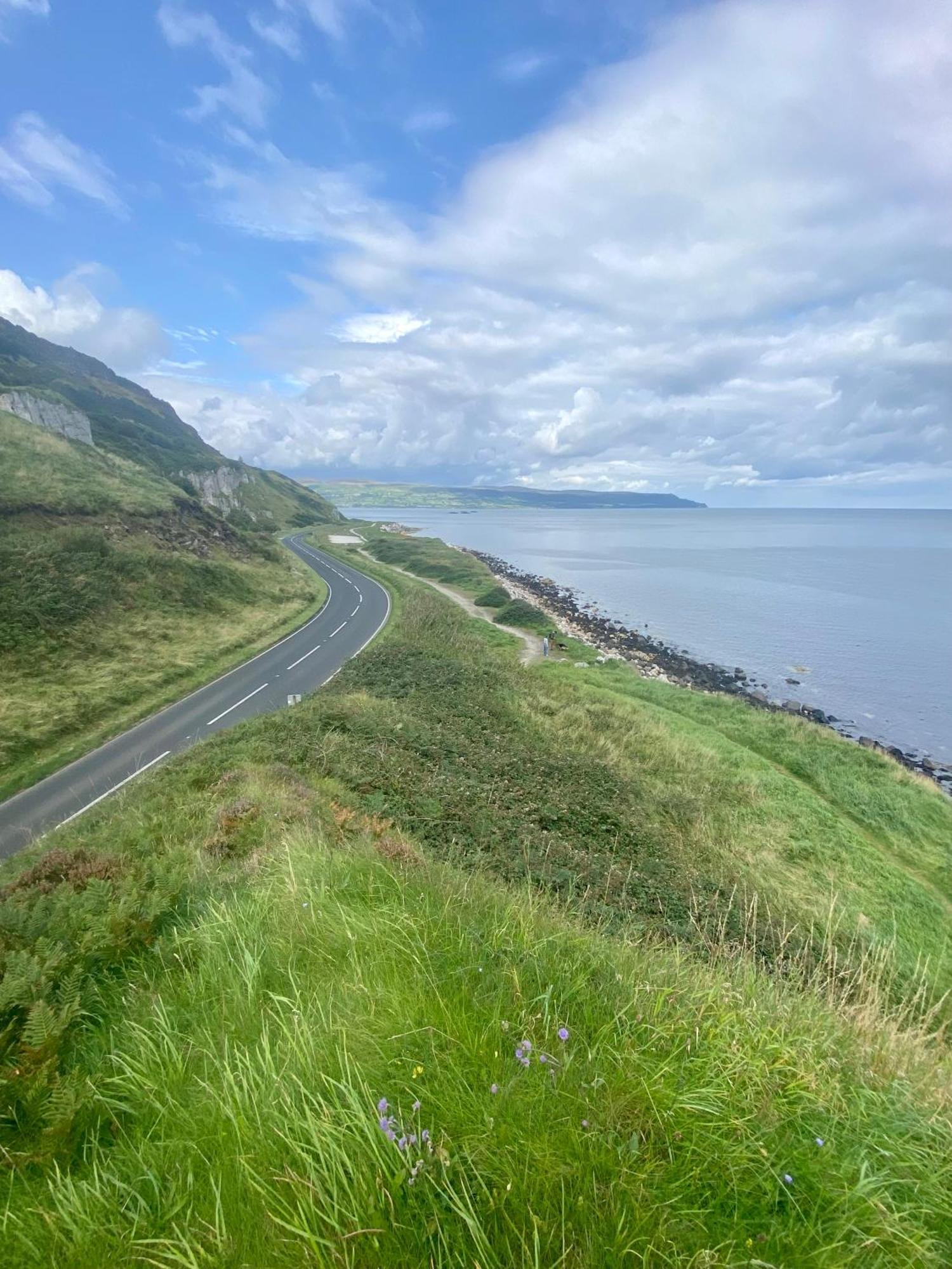 Rose House Villa Glenarm Buitenkant foto